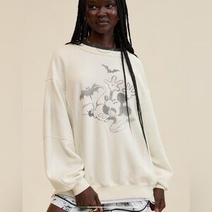 Aeri Cream Graphic Sweatshirt with Halloween Mickey Mouse Cartoon Design